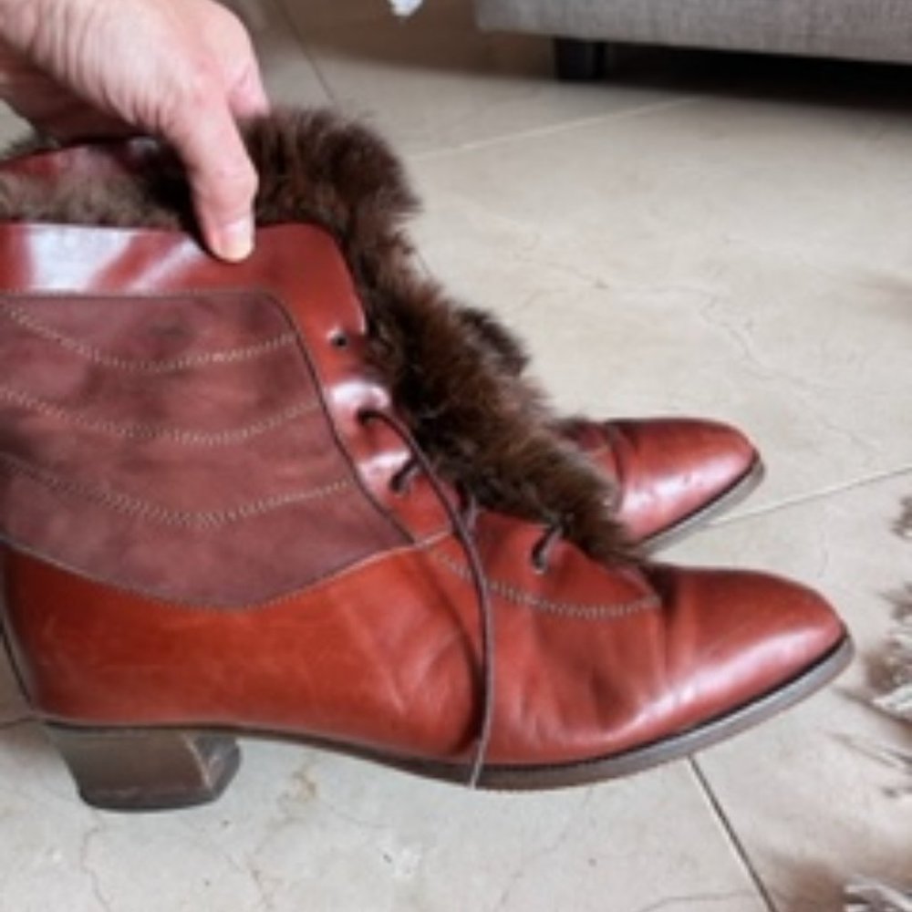 Italian leather and suede lined winter boots size 8 or 38 1/2